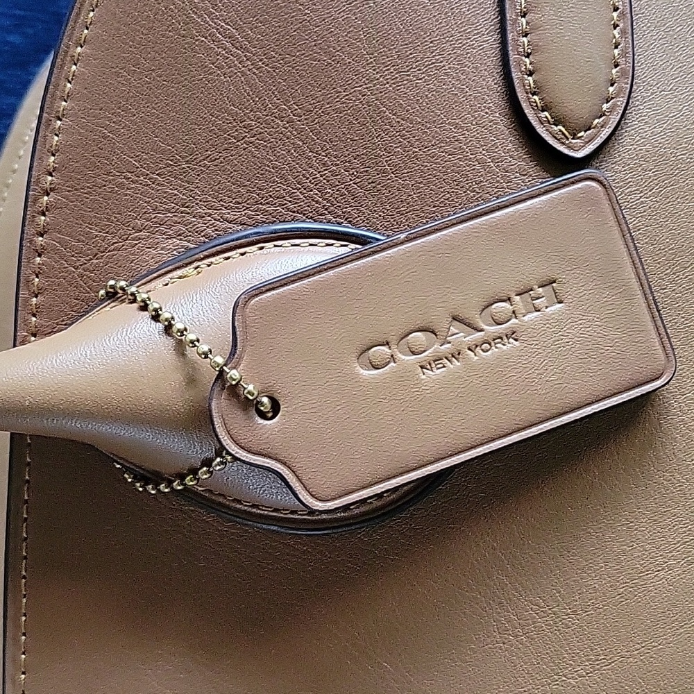 Coach Soft Empire Carryall Bag 48 NWT In Honey Brown - Picture 10 of 14